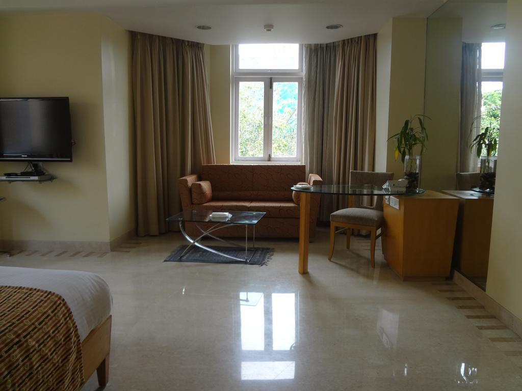 Ascot Hotel Bombaim Exterior foto